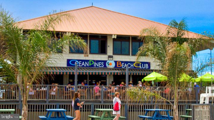 82 Sandyhook Road Berlin, MD 21811 - Photo 46 of 55 a view of a cafe with sitting area