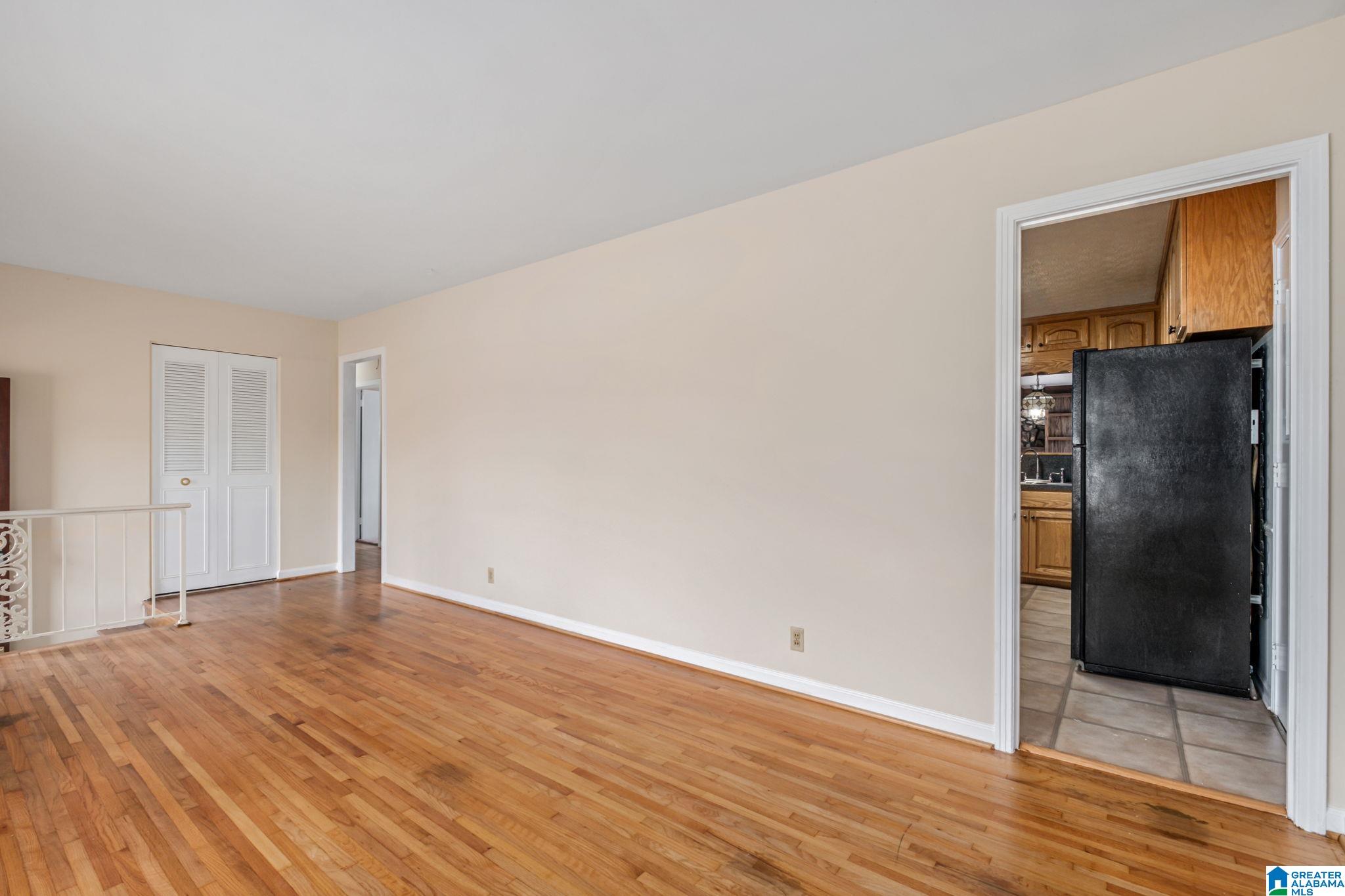 1105 10th Way Pleasant Grove, AL 35127 - Photo 6 of 33