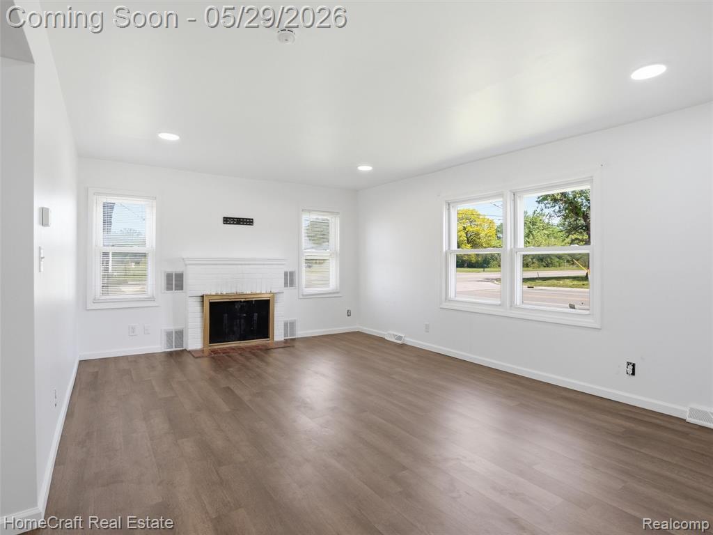 31245 Beverly Road Romulus, MI 48174 - Photo 3 of 24