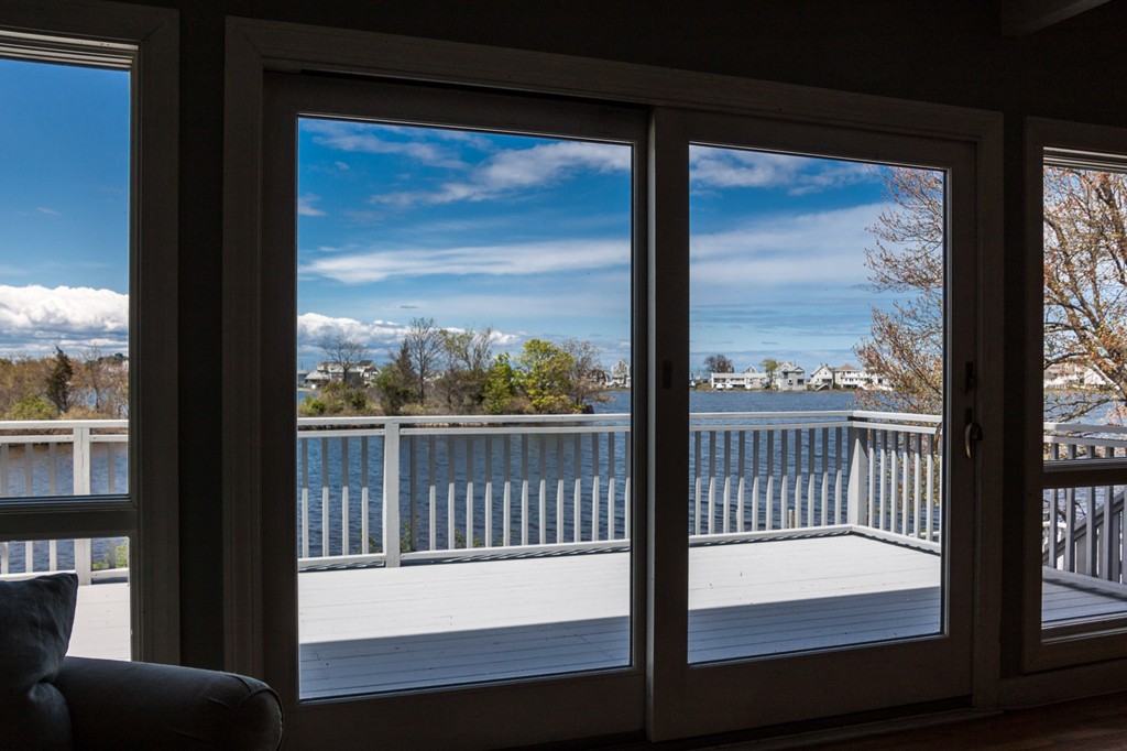 685 Jerusalem Road Cohasset, MA 02025 - Photo 7 of 29 a view of a large window
