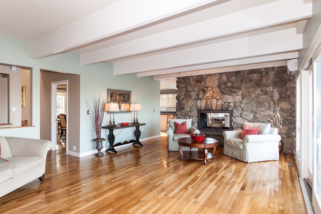 685 Jerusalem Road Cohasset, MA 02025 - Photo 8 of 29 a living room with furniture and a wooden floor