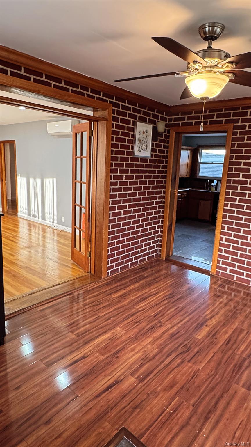 65 Huntsbridge Road Yonkers, NY 10704 - Photo 3 of 19
