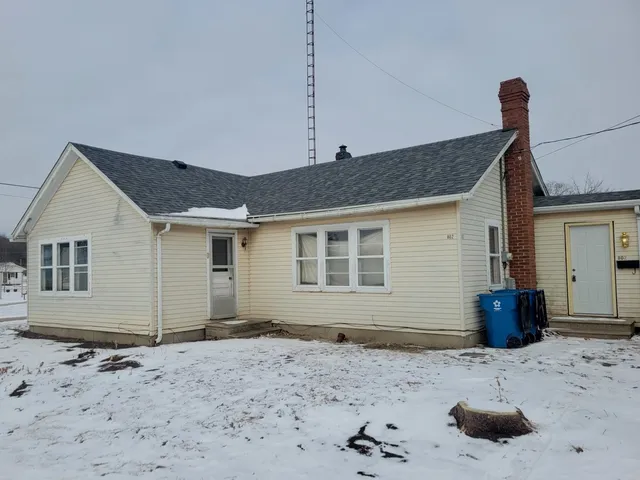 $1,200 | 802 Deleon Street, Ottawa, IL 61350