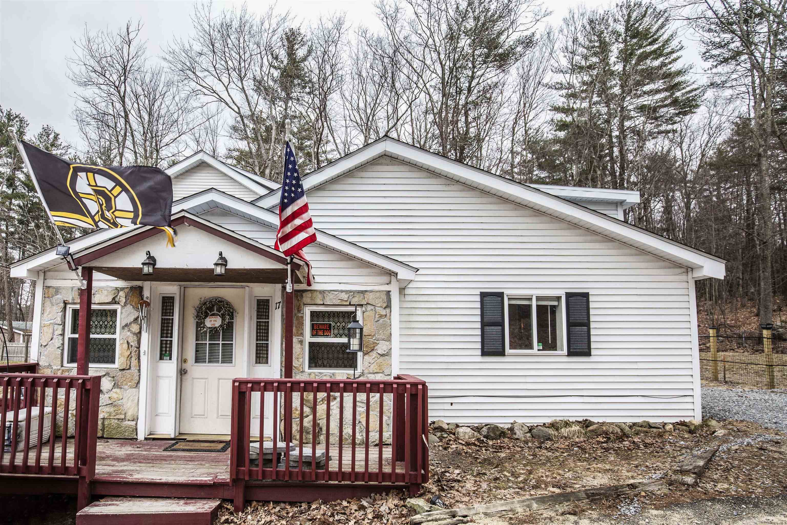 17 Lakeview Road Raymond, NH 03077 - Photo 1 of 28 Gallery Image 1