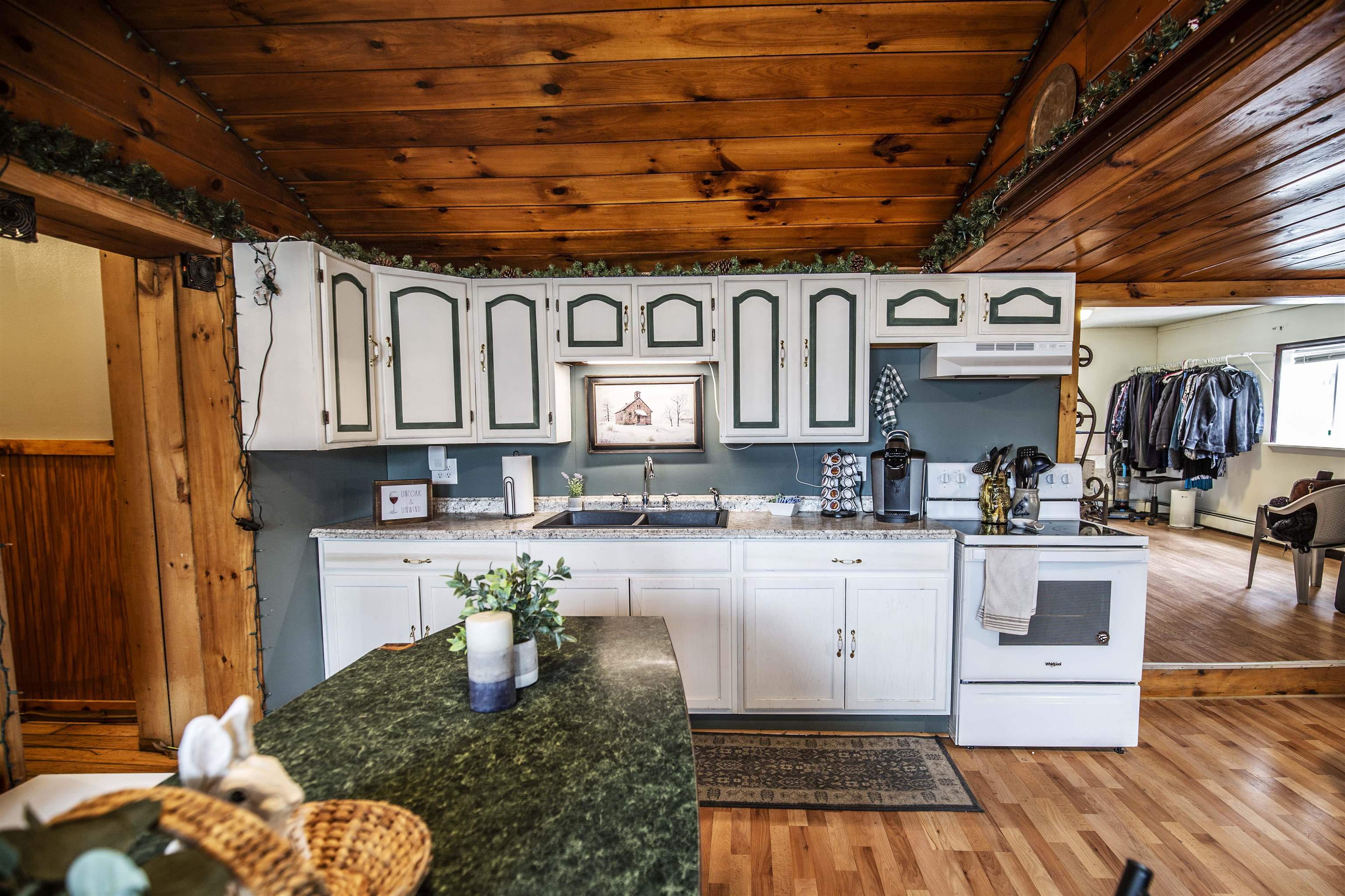 17 Lakeview Road Raymond, NH 03077 - Photo 7 of 28 Gallery Image 7