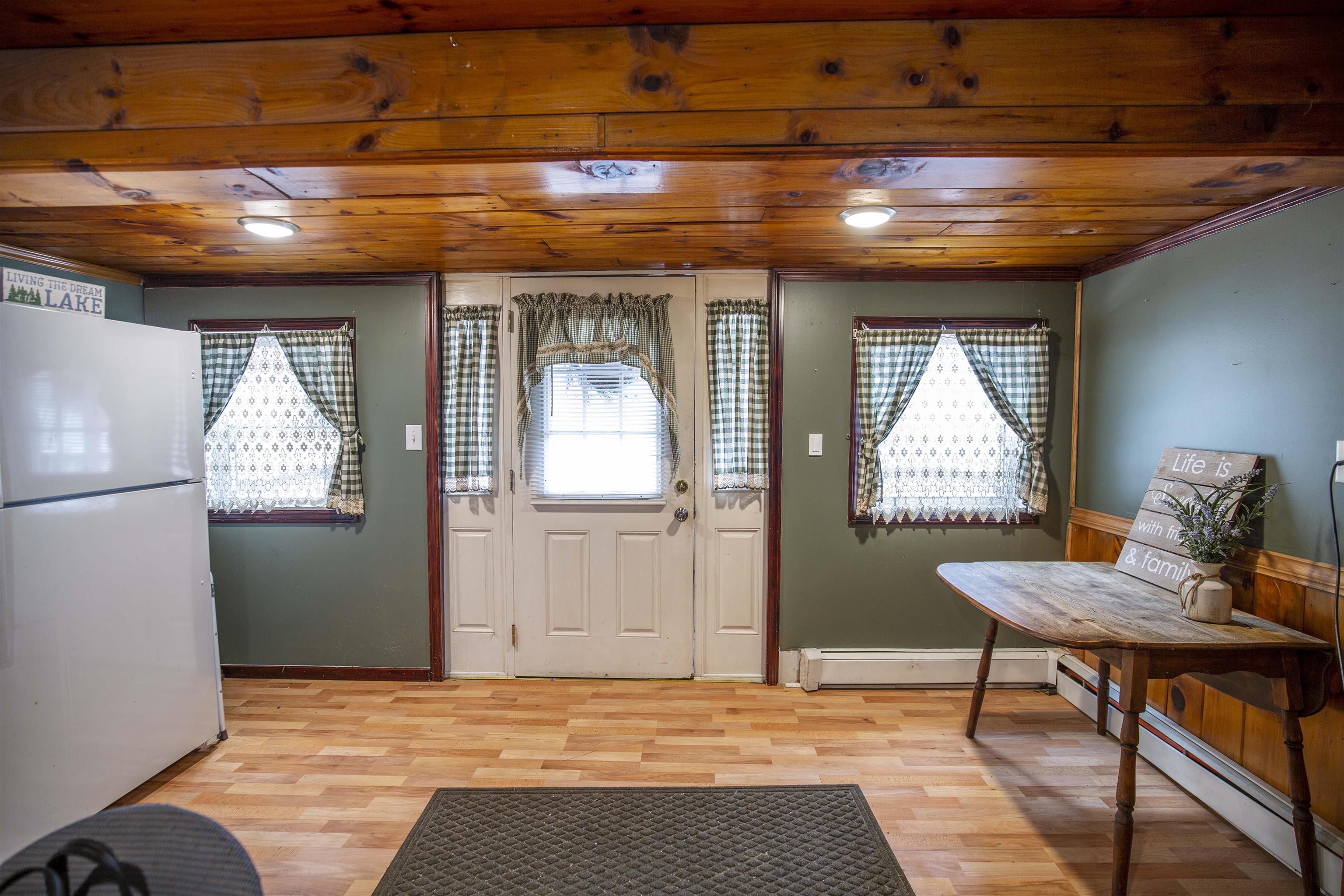 17 Lakeview Road Raymond, NH 03077 - Photo 9 of 28 Gallery Image 9