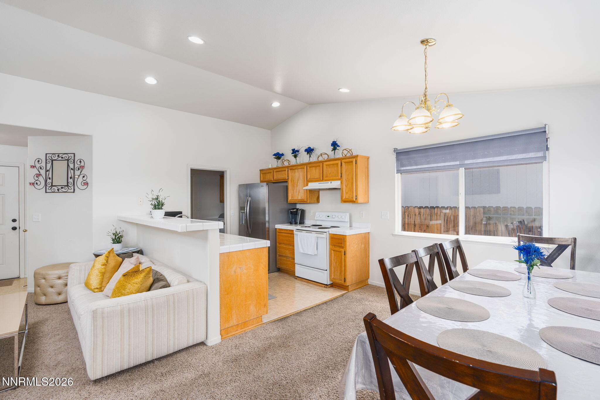 254 Emigrant Way Fernley, NV 89408 - Photo 9 of 31 9-web-or-mls-Standard 30-12