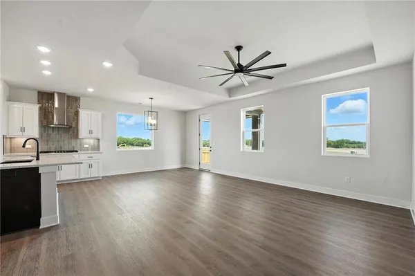 $398,655 | 1705 Northwest 105th Terrace, Kansas City, MO 64155
