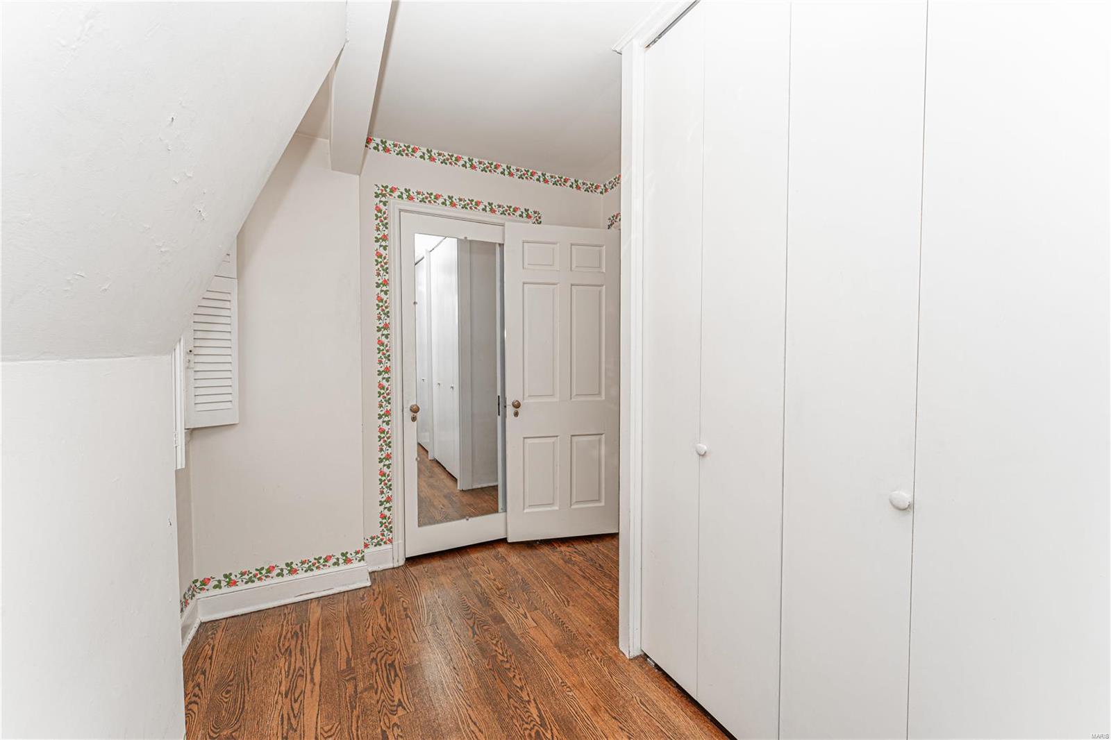 9559 Litzsinger Road Ladue, MO 63124 - Photo 31 of 41 Gallery Image 31