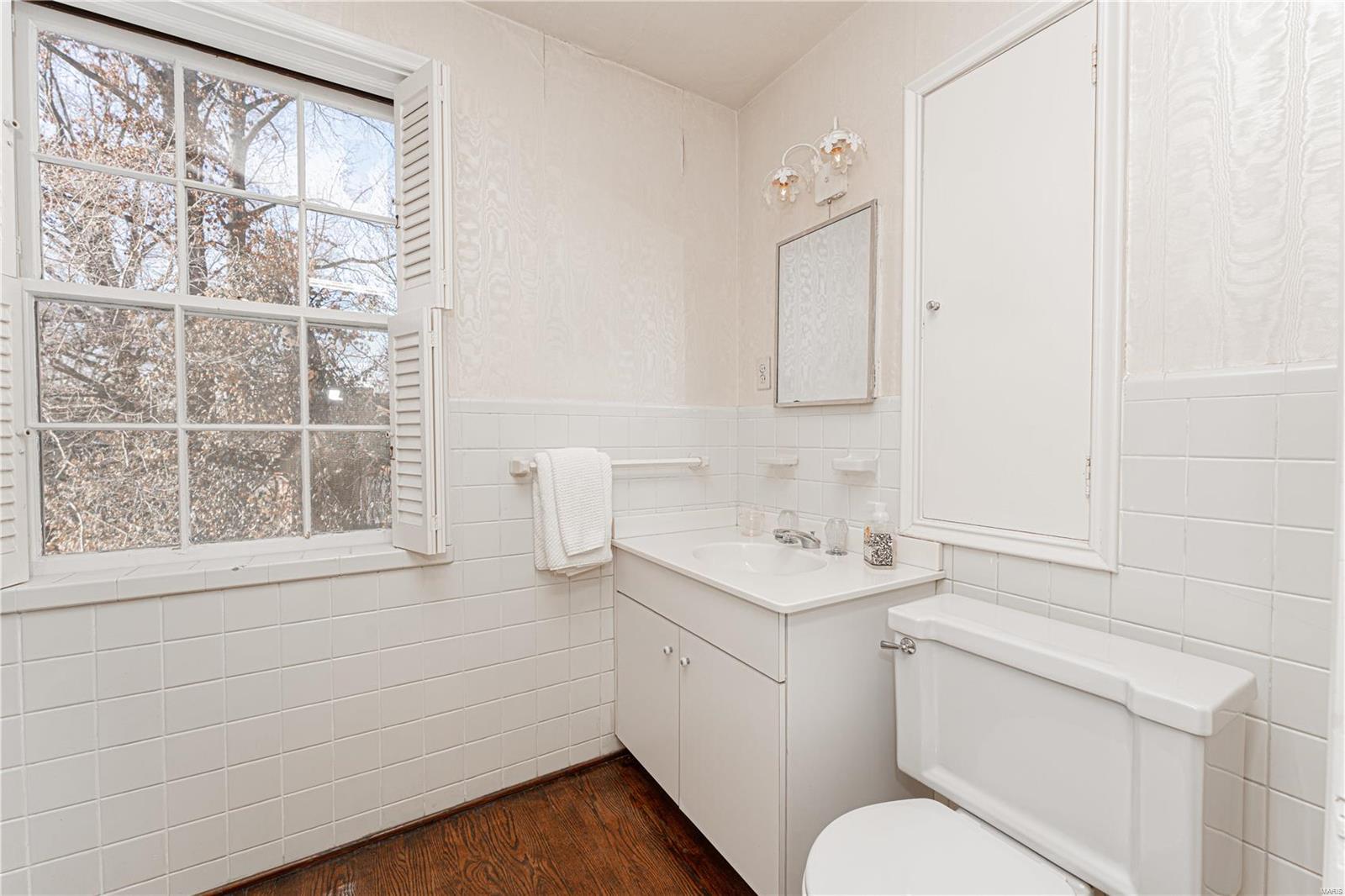 9559 Litzsinger Road Ladue, MO 63124 - Photo 33 of 41 Gallery Image 33