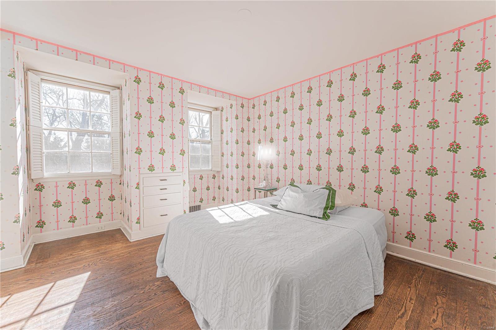 9559 Litzsinger Road Ladue, MO 63124 - Photo 37 of 41 Gallery Image 37