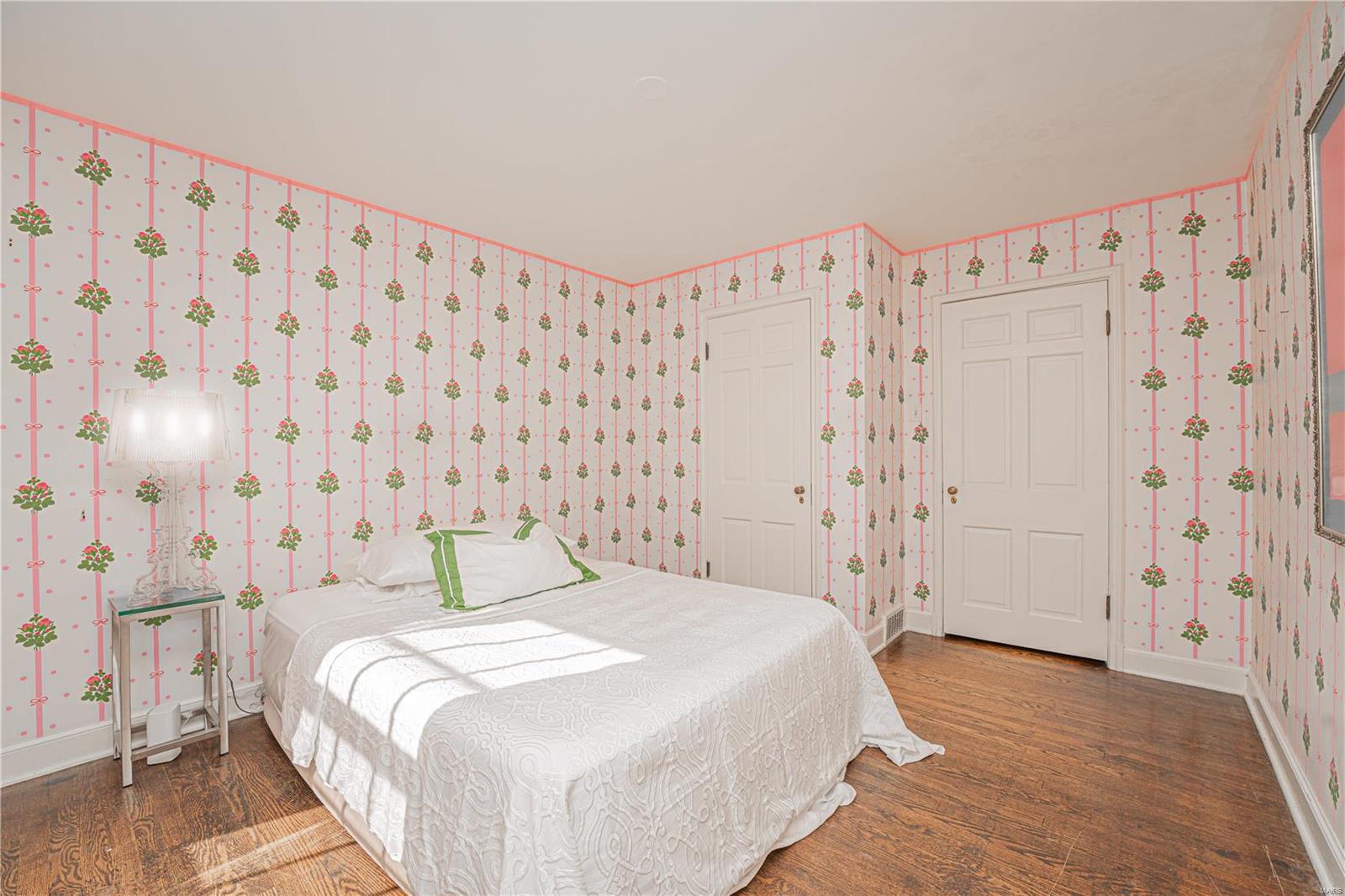 9559 Litzsinger Road Ladue, MO 63124 - Photo 38 of 41 Gallery Image 38