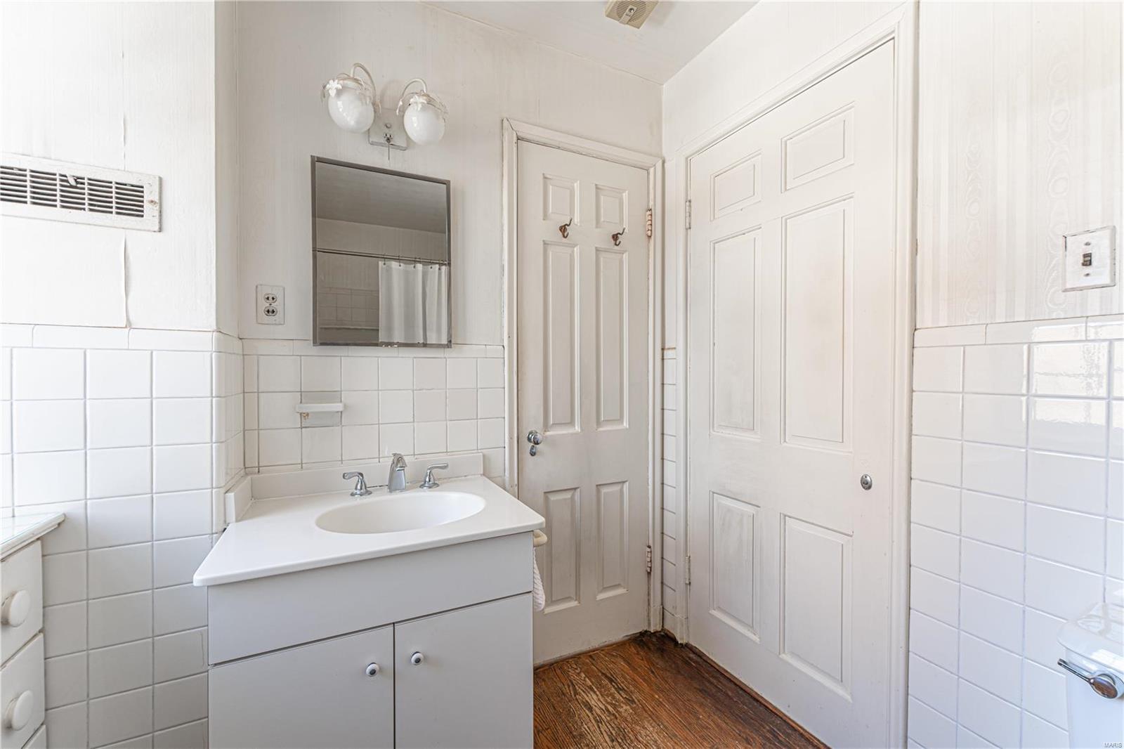 9559 Litzsinger Road Ladue, MO 63124 - Photo 39 of 41 Gallery Image 39