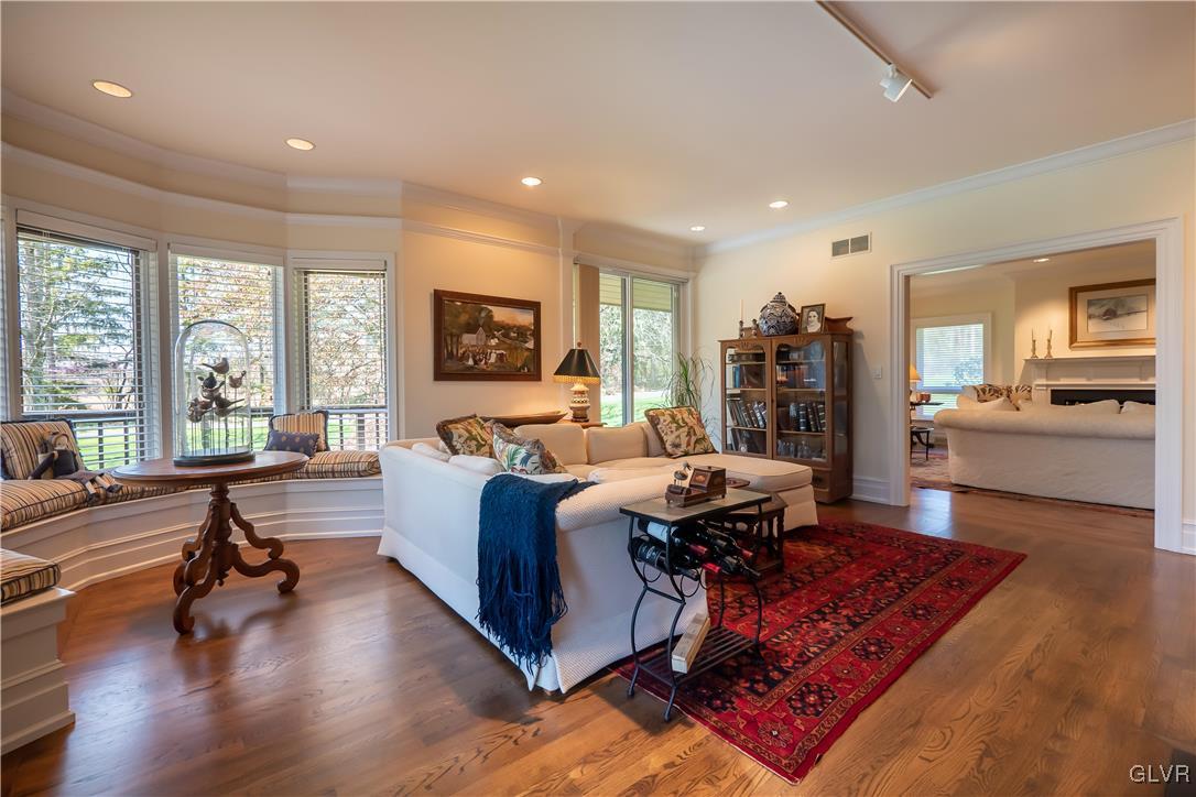 1556 Saucon Valley Road Bethlehem, PA 18015 - Photo 12 of 39 Gallery Image 12