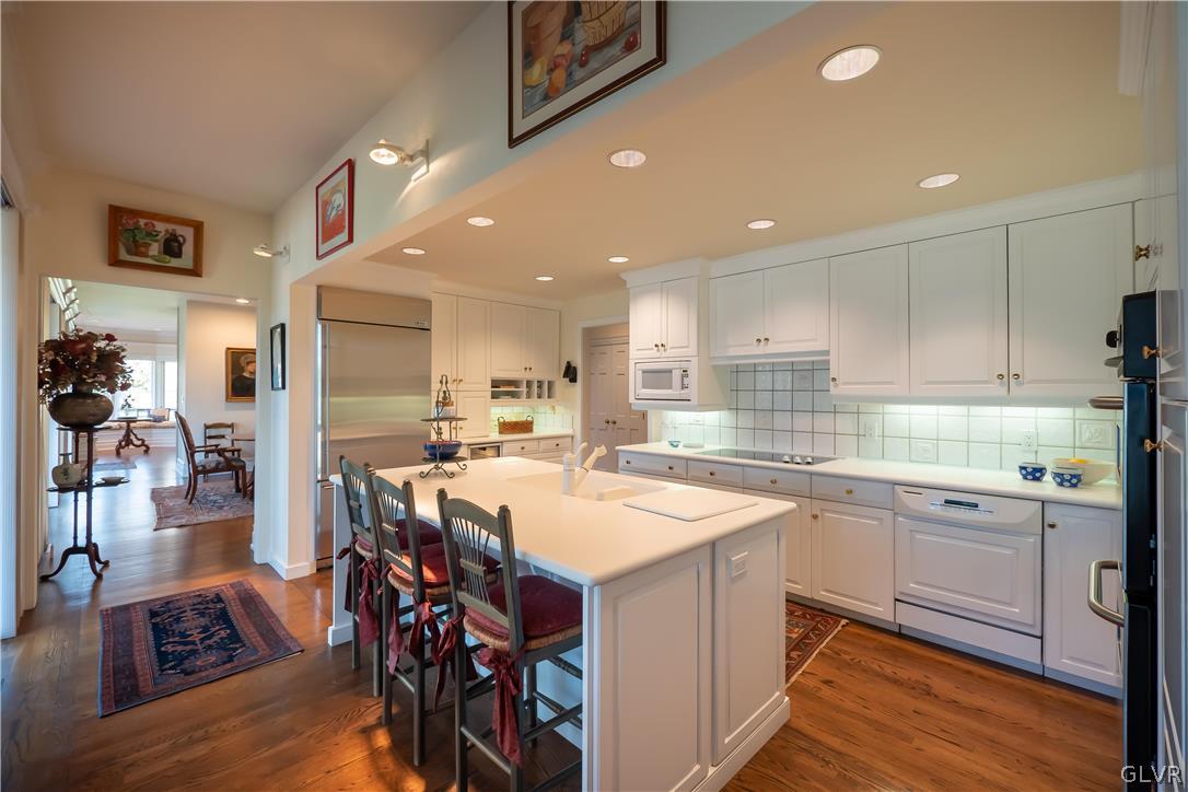 1556 Saucon Valley Road Bethlehem, PA 18015 - Photo 18 of 39 Gallery Image 18