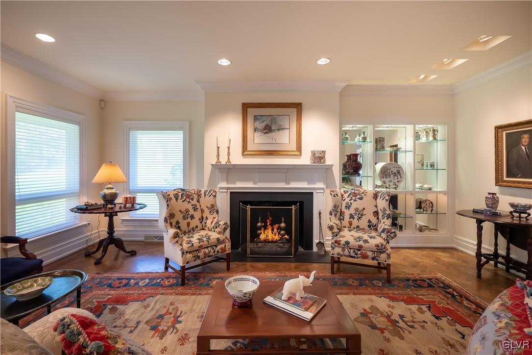 1556 Saucon Valley Road Bethlehem, PA 18015 - Photo 9 of 39 Gallery Image 9