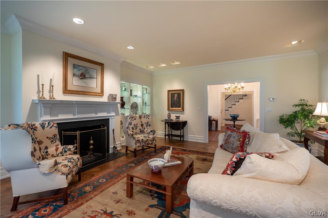 1556 Saucon Valley Road Bethlehem, PA 18015 - Photo 10 of 39 Gallery Image 10