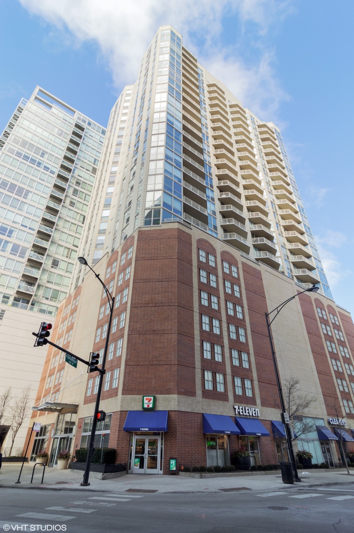 645 North Kingsbury Street, Unit 2205, Chicago