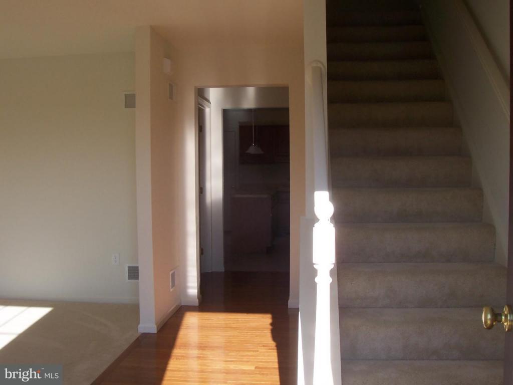 623 East Newport Road, Unit 6 Lititz, PA 17543 - Photo 3 of 6