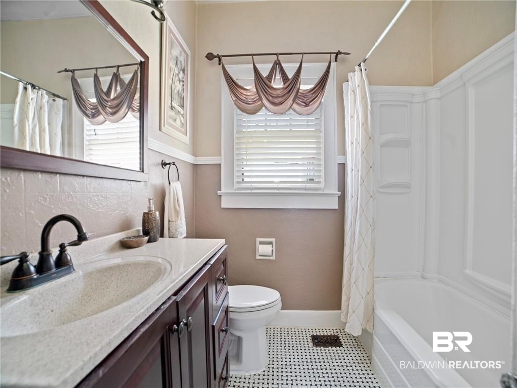 259 Seminole Street Mobile, AL 36606 - Photo 11 of 37