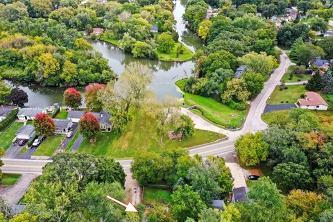 $223,000 | 5703 Fox Lake Road, McHenry, IL 60051