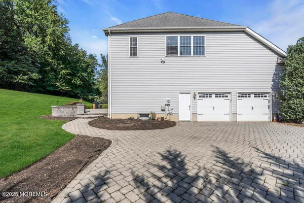 $1,275,000 | 22 Forest Lane, Monroe Township, NJ 08831