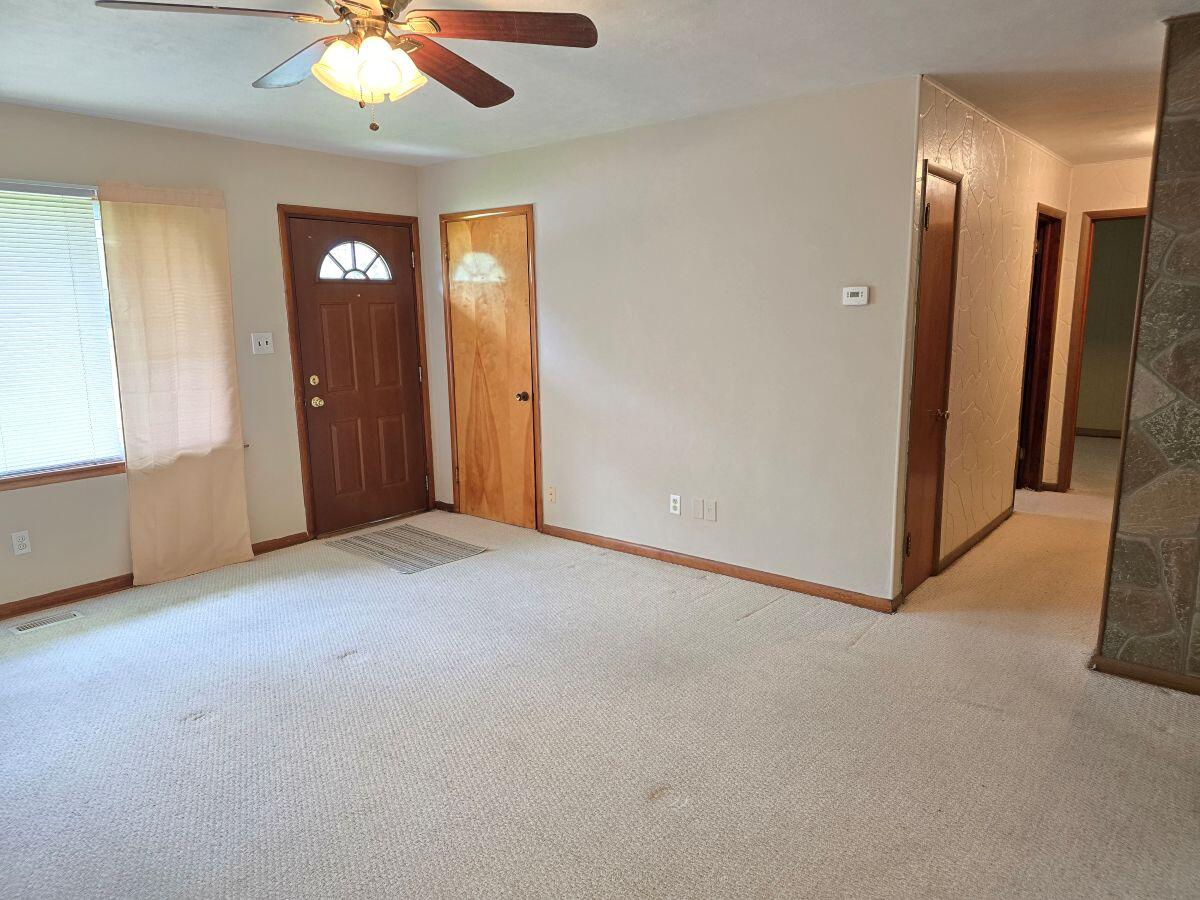 1134 Cedarview Drive Springfield, OH 45503 - Photo 9 of 32