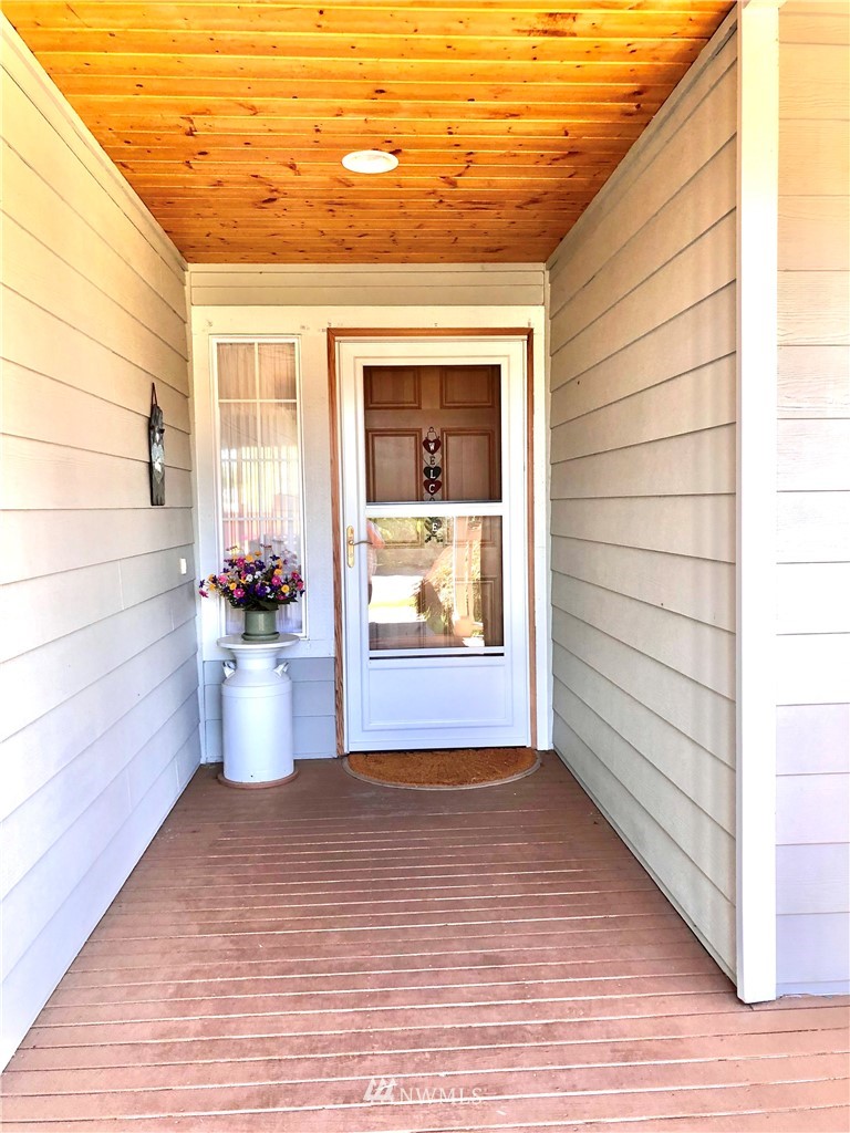 2101 Riley Road Mount Vernon, WA 98274 - Photo 3 of 26 Gallery Image 3