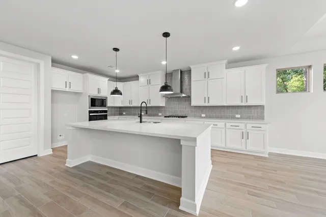 $919,650 | 17621 Chamoix Drive, Austin, TX 78738