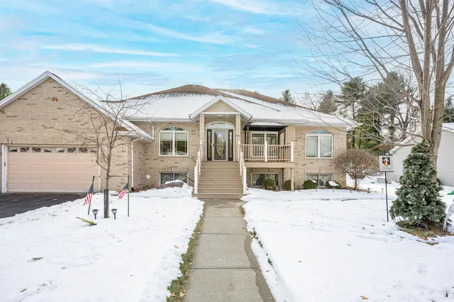 $429,000 | 1628 Michigan Avenue, Wisconsin Dells, WI 53965