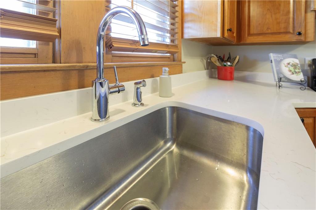 3505 Ruysser Road Kansas City, MO 64137 - Photo 14 of 33