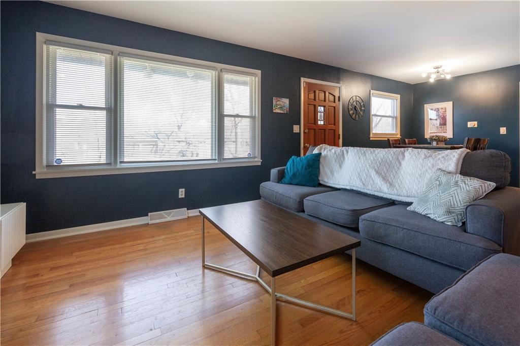 3505 Ruysser Road Kansas City, MO 64137 - Photo 3 of 33