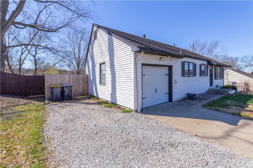 3505 Ruysser Road Kansas City, MO 64137 - Photo 31 of 33