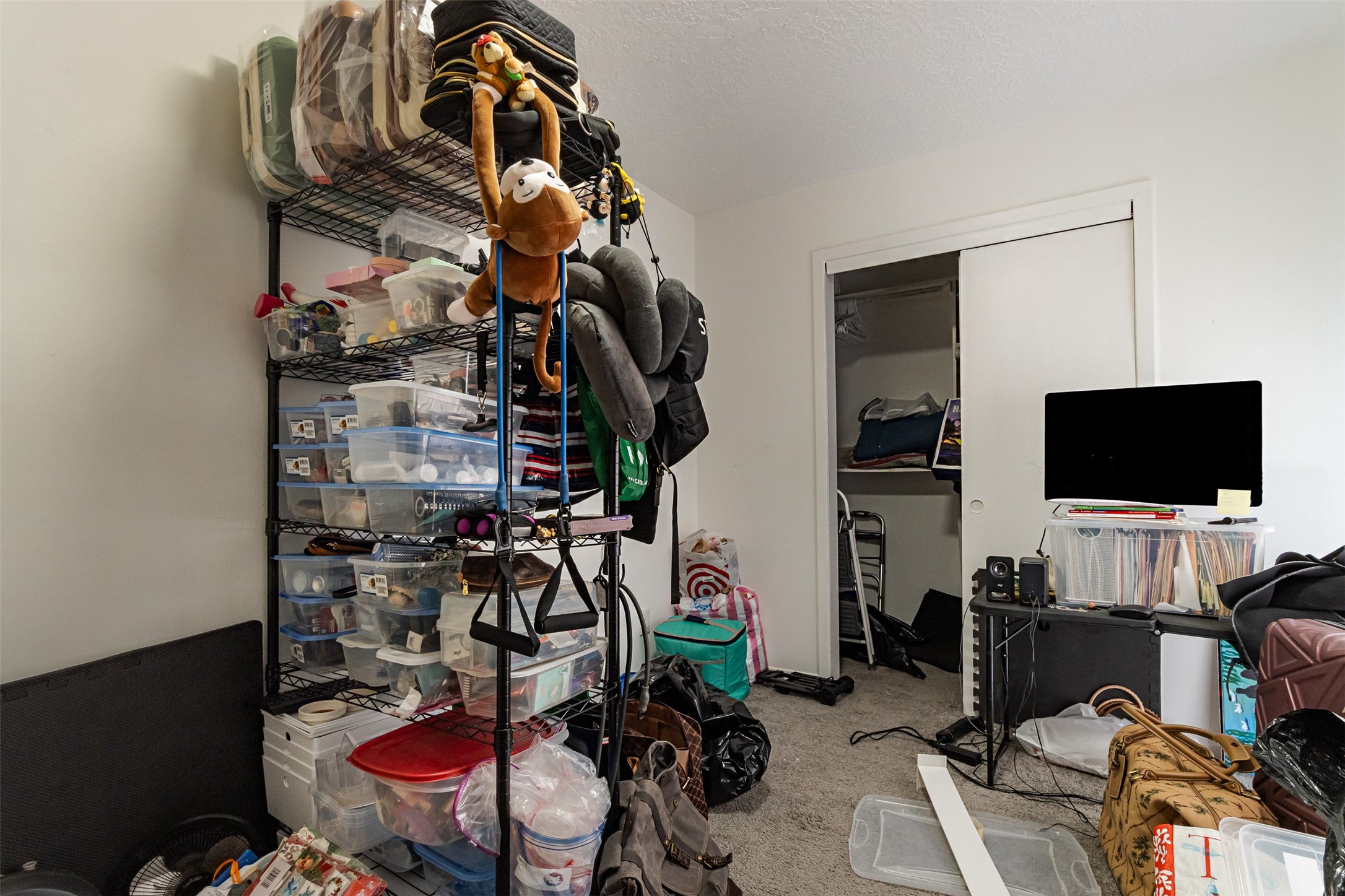 606 Enid Street, Unit 3 Houston, TX 77009 - Photo 27 of 42 a view of a workspace with furniture