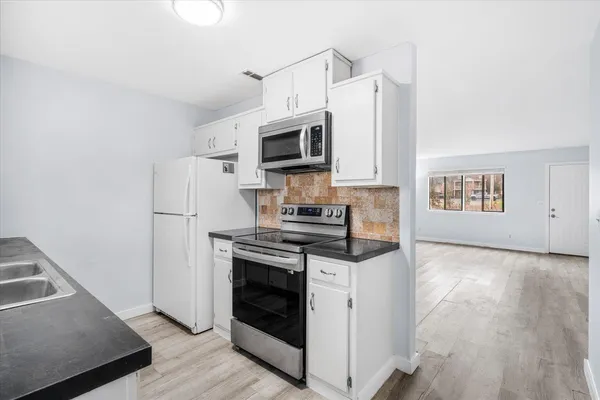 $184,900 | 303 Crystal Place, Unit 14, Dalton, GA 30720