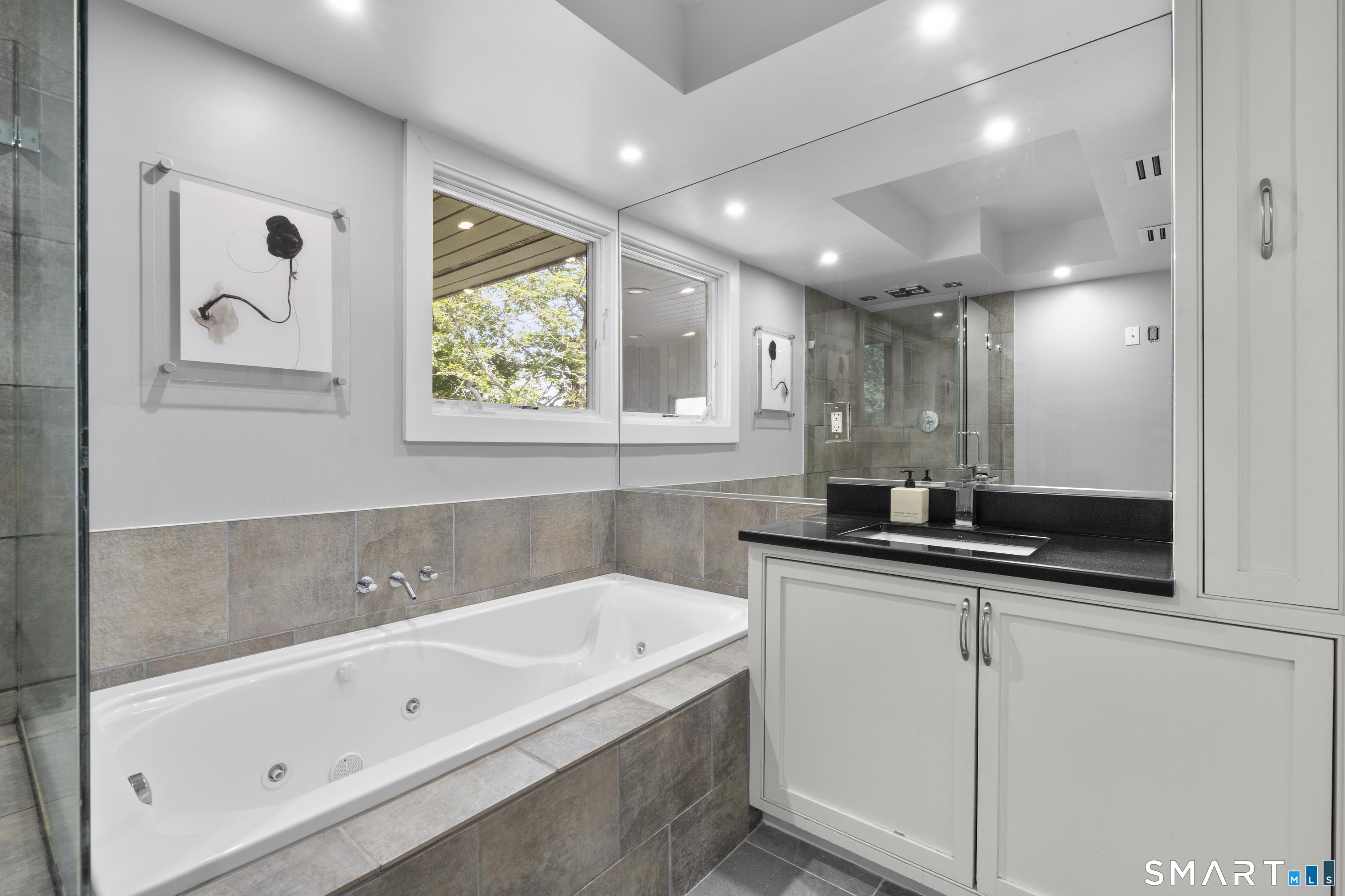 210 Red Fox Road Stamford, CT 06903 - Photo 32 of 40 Gallery Image 32