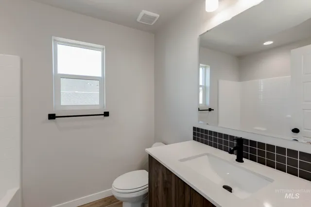 $459,990 | 10574 West Teratai Street, Star, ID 83669