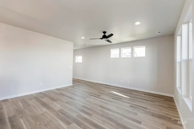 $459,990 | 10574 West Teratai Street, Star, ID 83669