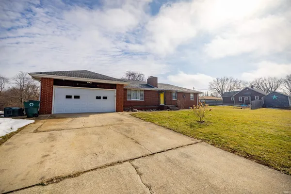 $155,000 | 1204 East 26th Street, Muncie, IN 47302