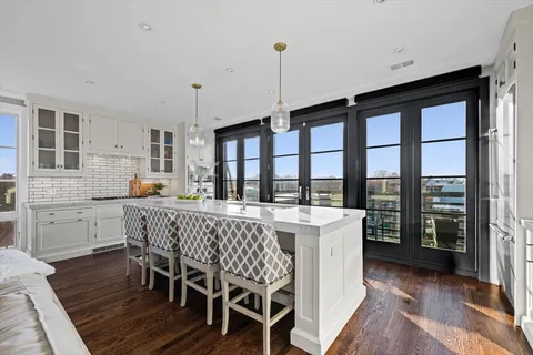 $1,499,000 | 3438 North Elaine Place, Unit PH, Chicago, IL 60657