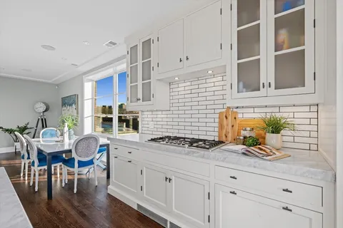 $1,499,000 | 3438 North Elaine Place, Unit PH, Chicago, IL 60657