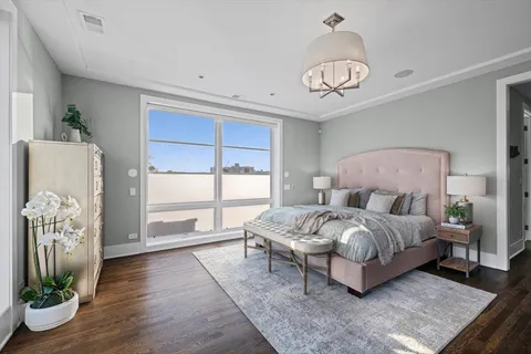 $1,499,000 | 3438 North Elaine Place, Unit PH, Chicago, IL 60657