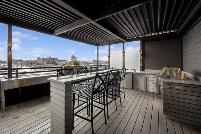 $1,499,000 | 3438 North Elaine Place, Unit PH, Chicago, IL 60657