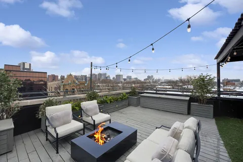 $1,499,000 | 3438 North Elaine Place, Unit PH, Chicago, IL 60657