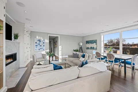$1,499,000 | 3438 North Elaine Place, Unit PH, Chicago, IL 60657