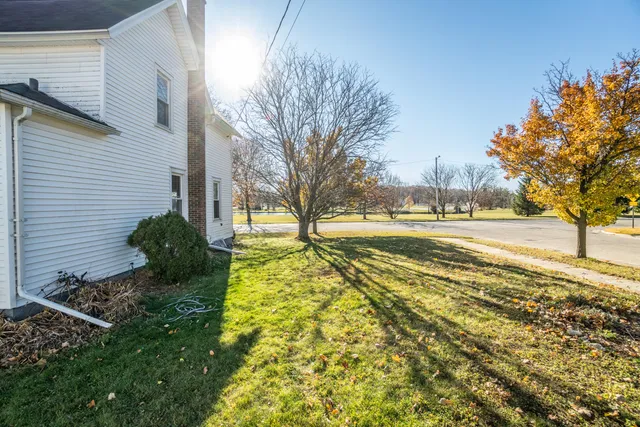 $279,900 | 824 Park Avenue, West Bend, WI 53090