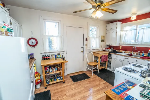 $279,900 | 824 Park Avenue, West Bend, WI 53090