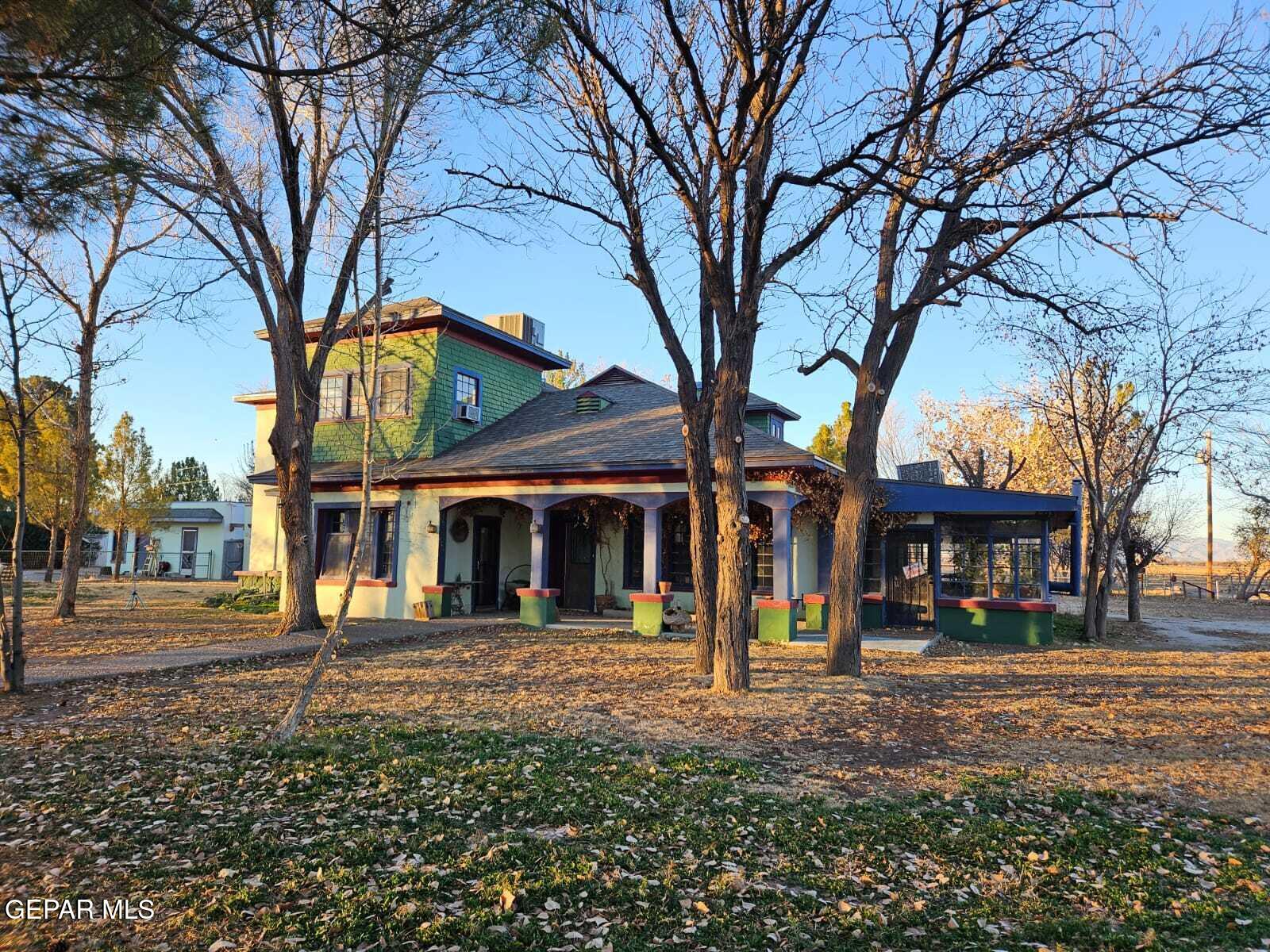 7017 McNutt Road Anthony, NM 88021 - Photo 1 of 7 PHOTO-2024-01-02-16-49-08 3