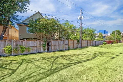 $1,100,000 | 2907 West Lane, Houston, TX 77027