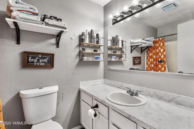 $339,000 | 5503 Mt Aix Way, Yakima, WA 98901